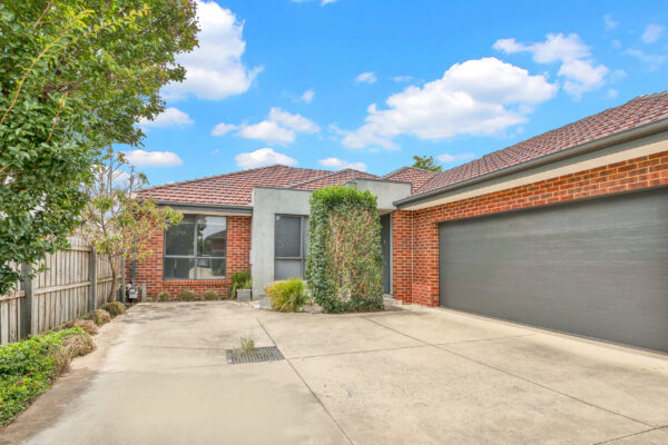 E6869344 0F04 436F 9203 3A14417A5D72 BENTLEIGH 2026 01 12 113957